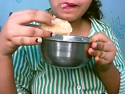 Snapshot of Mahi_Chaudhary chatting on 10-07-25, 04:13 Mahi Chaudhary online show from 10-07-25, 04:13