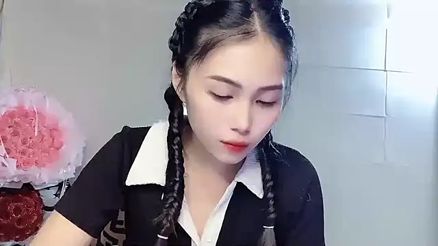 Lyly4757 online show from 11-26-25, 01:33