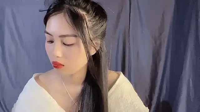 Snapshot of Lyly4757 chatting on 09-23-25, 11:01 Lyly4757 online show from 09-23-25, 11:01