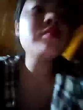 emilyzz online show from 11-03-25, 02:17