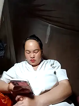 emilyzz online show from 04-05-26, 11:00