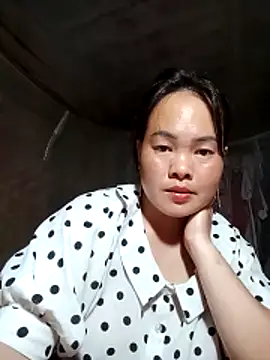 emilyzz online show from 04-07-26, 11:56