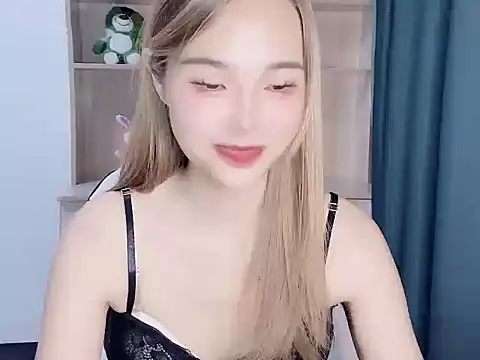 Snapshot of W-Sunflower chatting on 10-06-25, 02:29 W-Sunflower online show from 10-06-25, 02:29