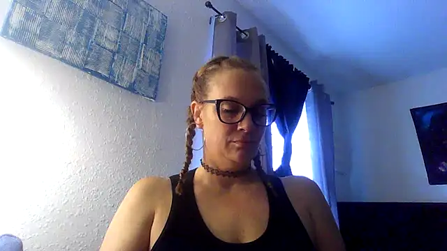 Snapshot of Ariasweetaspie chatting on 10-09-25, 05:02 Ariasweetaspie online show from 10-09-25, 05:02