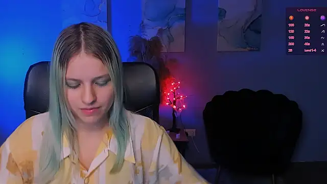 kaela spell  online show from 11-14-25, 01:04