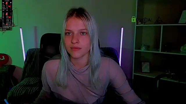 kaela spell  online show from 10-19-25, 01:03
