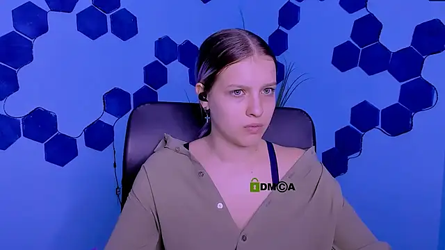 kaela spell  online show from 03-26-26, 09:51