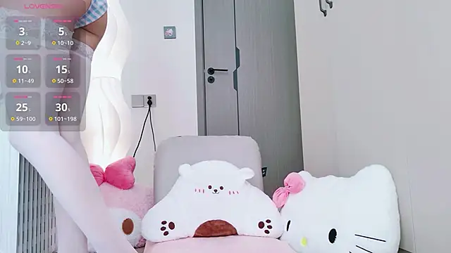 schoolgirl-nurse online show from 02-07-26, 08:00