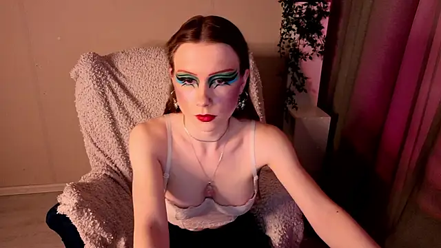 Snapshot of KarenSmitht chatting on 02-12-26, 04:07 KarenSmitht online show from 02-12-26, 04:07