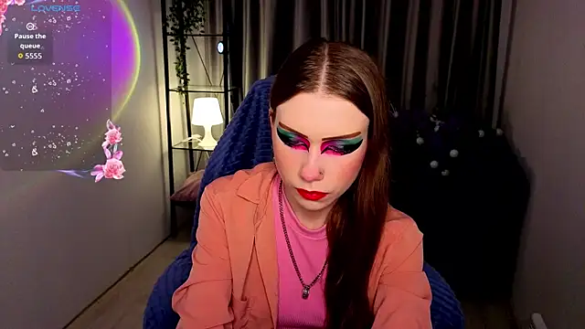 KarenSmitht online show from 11-23-25, 01:21