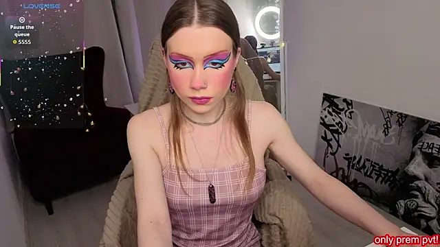 Snapshot of KarenSmitht chatting on 01-17-26, 01:58 KarenSmitht online show from 01-17-26, 01:58