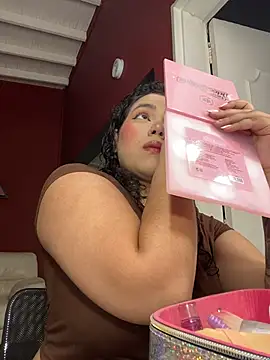 krisstenSantos online show from 10-22-25, 12:15