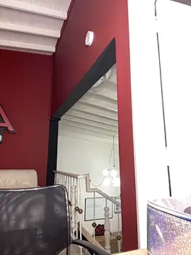 krisstenSantos online show from 10-24-25, 12:04