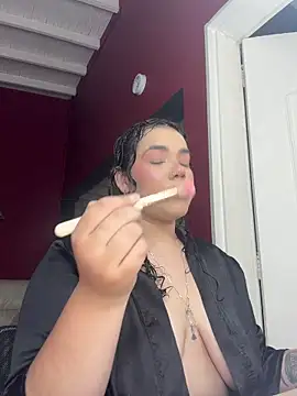 krisstenSantos online show from 12-17-25, 12:54