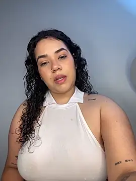 krisstenSantos online show from 10-27-25, 02:07