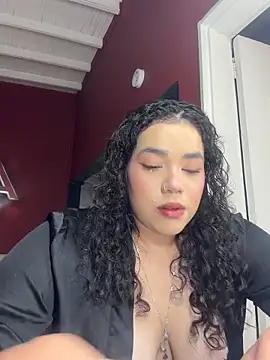 krisstenSantos online show from 02-05-26, 03:19