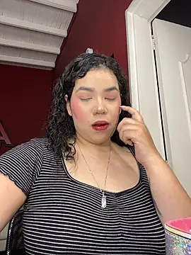 krisstenSantos online show from 10-20-25, 12:17