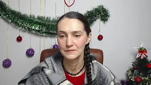 TayaFinch online show from 12-19-25, 01:24