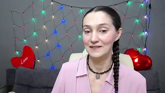 TayaFinch online show from 02-15-26, 01:10