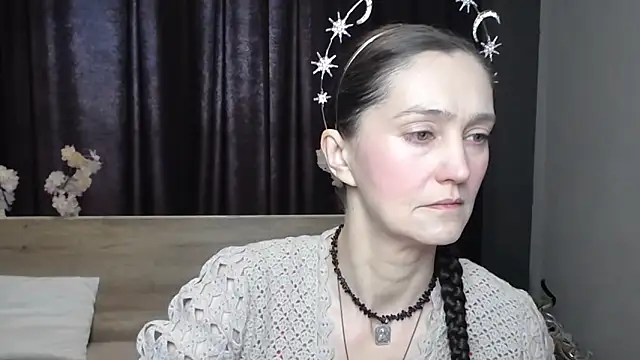 Snapshot of TayaFinch chatting on 04-19-26, 11:11 TayaFinch online show from 04-19-26, 11:11