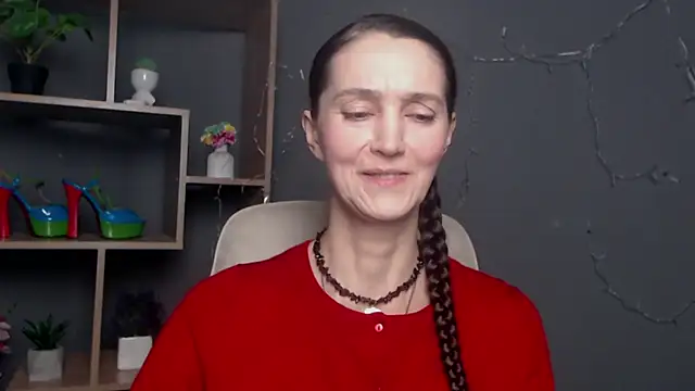 TayaFinch online show from 11-16-25, 01:16