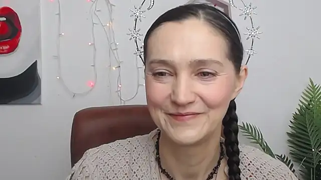 Snapshot of TayaFinch chatting on 04-29-26, 11:25 TayaFinch online show from 04-29-26, 11:25