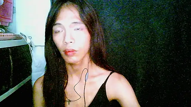 Snapshot of Rain-Show chatting on 11-11-25, 10:15 Rain-Show online show from 11-11-25, 10:15