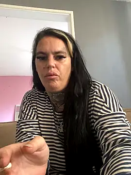 DIRTY PAISLEY X online show from 09-23-25, 10:55