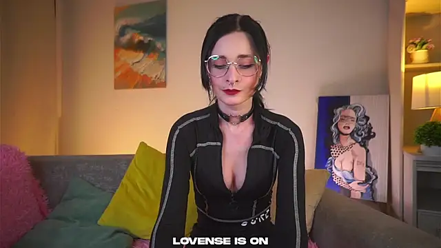 Snapshot of DarcyAspacio chatting on 11-17-25, 11:03 DarcyAspacio online show from 11-17-25, 11:03