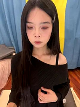 qiqi x online show from 12-02-25, 01:57