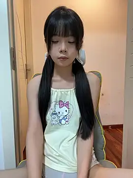 qiqi x online show from 07-28-26, 03:21