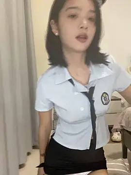 Snapshot of qiqi_x chatting on 09-18-25, 01:25 qiqi x online show from 09-18-25, 01:25