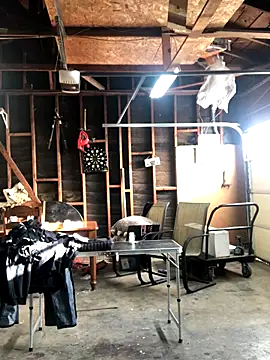 Snapshot of juiicy001 chatting on 09-15-25, 03:12 juiicy001 online show from 09-15-25, 03:12