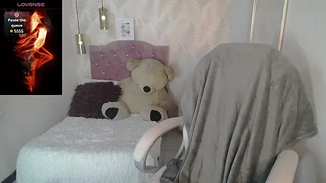 alllyson  online show from 01-15-26, 07:39