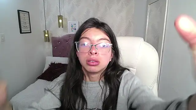 alllyson  online show from 01-09-26, 07:32