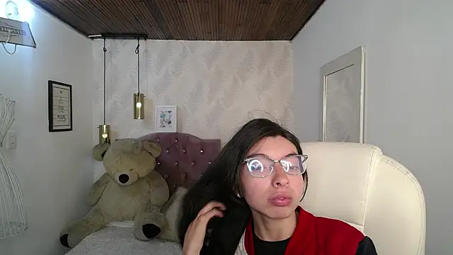 alllyson  online show from 12-20-25, 08:22