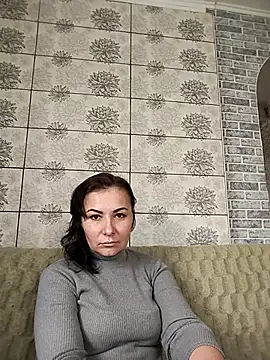 Snapshot of Mia24Blove chatting on 10-14-25, 09:43 Mia24Blove online show from 10-14-25, 09:43