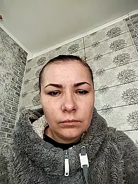 Snapshot of Mia24Blove chatting on 10-12-25, 09:32 Mia24Blove online show from 10-12-25, 09:32