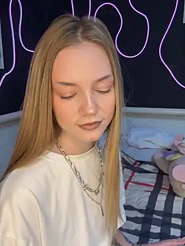 MilaMoone online show from 02-05-26, 11:06