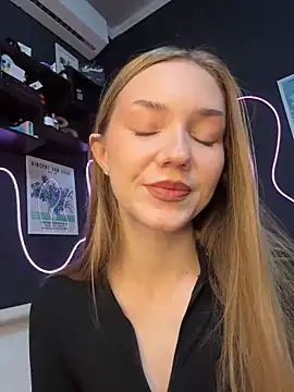 MilaMoone online show from 03-01-26, 11:10