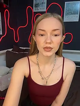 MilaMoone online show from 02-15-26, 11:09