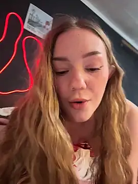 MilaMoone online show from 04-01-26, 01:41