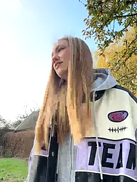 MilaMoone online show from 11-15-25, 10:30