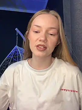 MilaMoone online show from 02-01-26, 10:46