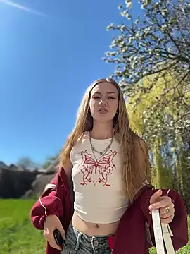 MilaMoone online show from 04-06-26, 11:00