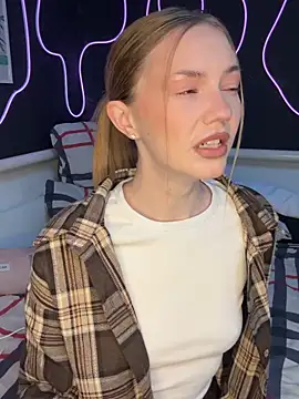 MilaMoone online show from 02-04-26, 10:54