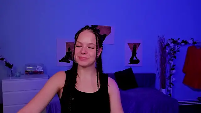 BetsyKiss online show from 10-18-25, 05:15