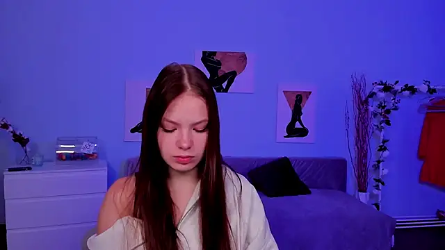 BetsyKiss online show from 10-05-25, 05:20