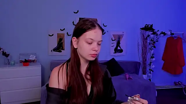 BetsyKiss online show from 10-29-25, 06:45