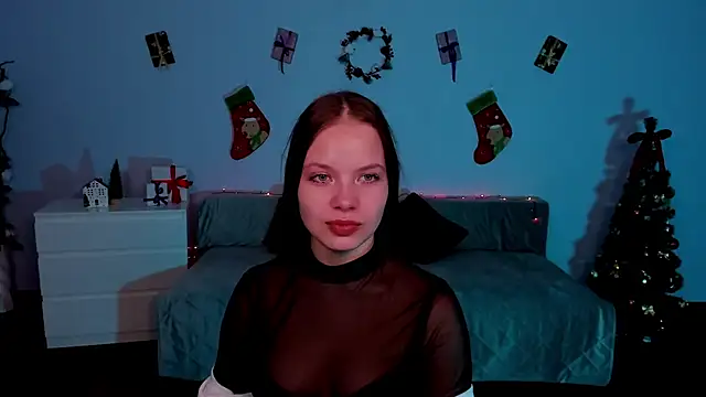 BetsyKiss online show from 12-18-25, 05:06